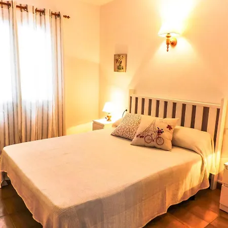 Sleeps 8 Pool Wifi