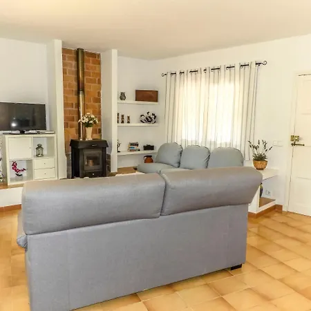 Sleeps 8 Pool Wifi Willa